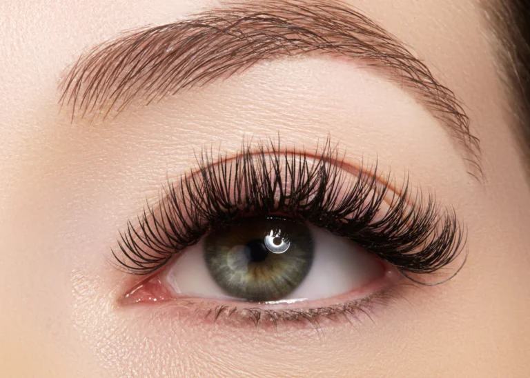 eyelashes